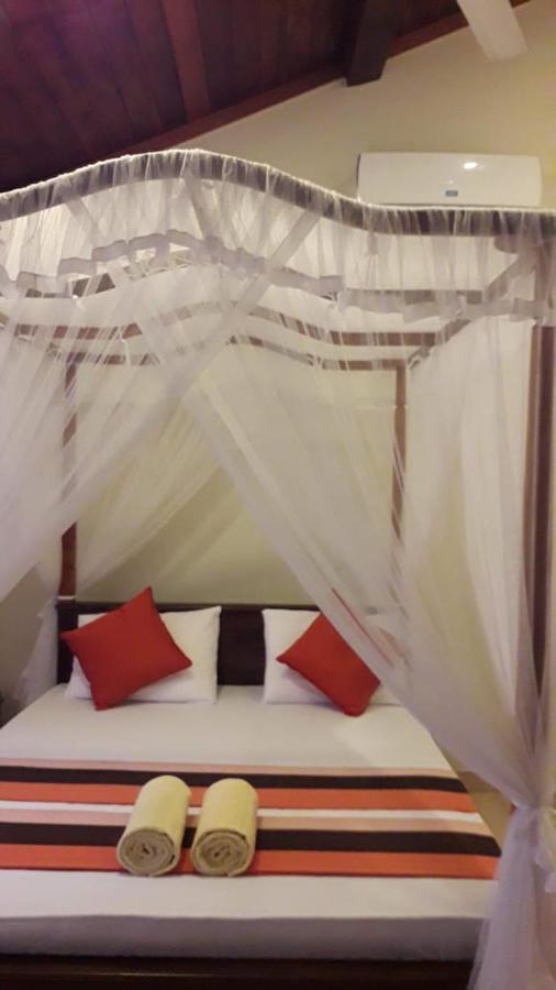 Blue Point Rest Hotel Tangalle Kültér fotó
